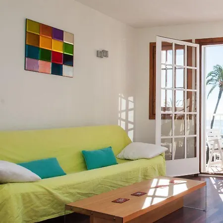 Sunny Apartments Sitges Room photo
